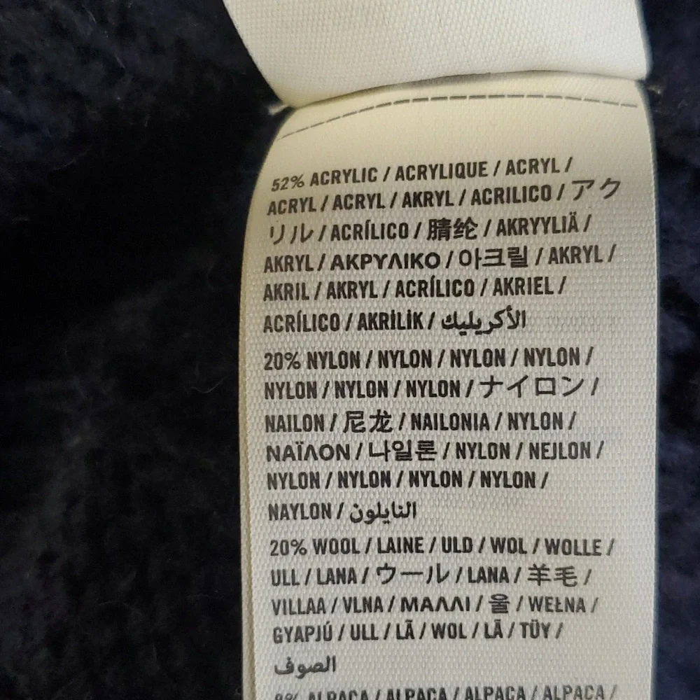 Gilly Hicks woman's blue cable knit vneck pullover sweater size M - Picture 11 of 12